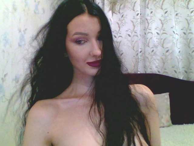 Oddajajo posnetke zaslona __-____
