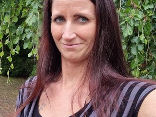 Erotični video klepet NadjaNeah