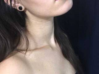 Erotični video klepet Tattoomama