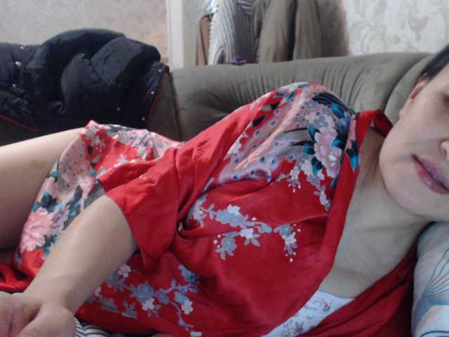 Oddajajo posnetke zaslona NakedSmile