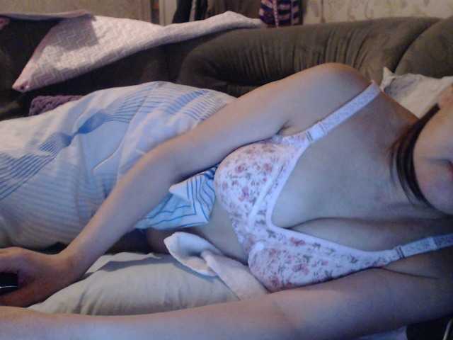 Oddajajo posnetke zaslona NakedSmile