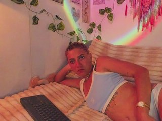 Erotični video klepet Nami-C