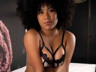 Erotični video klepet naomi-ass