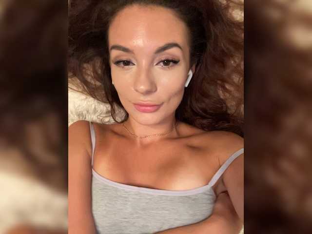 Oddajajo posnetke zaslona NastyaMeow1