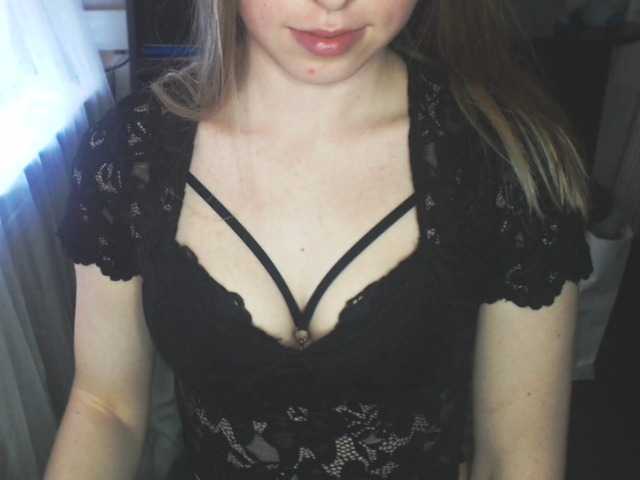 Oddajajo posnetke zaslona NastyaRosalyn