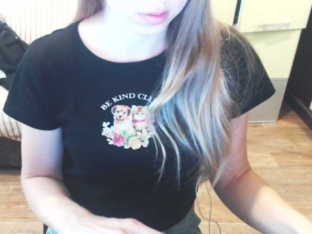 Oddajajo posnetke zaslona NastyaRosalyn