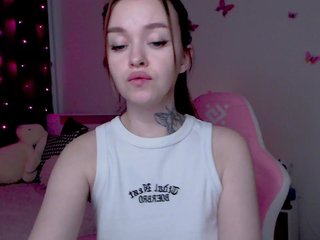 Erotični video klepet NaughtyMable