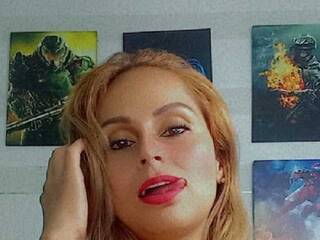 Erotični video klepet naughtytitis