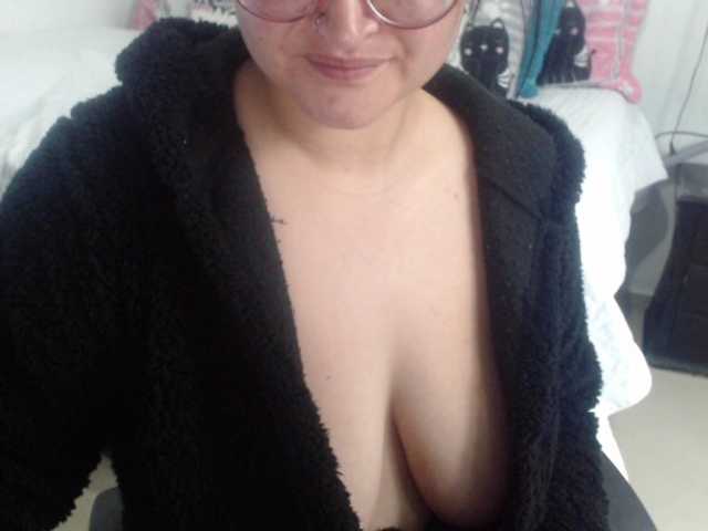 Oddajajo posnetke zaslona naugthy1