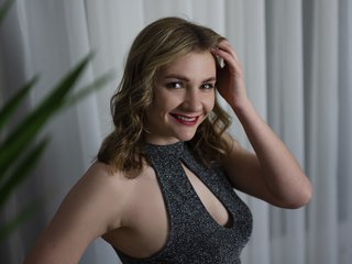 Erotični video klepet NellaHeart