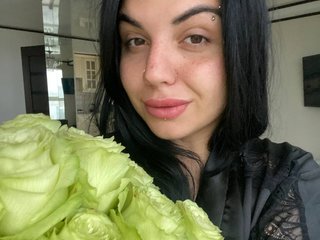 Erotični video klepet Nemezziida