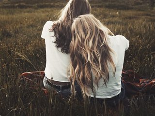 Erotični video klepet Nika-Riuna