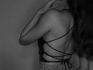 Erotični video klepet NikaDelonsss