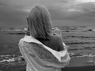 Erotični video klepet NIKI29000