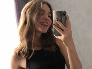 Erotični video klepet NikkiRid