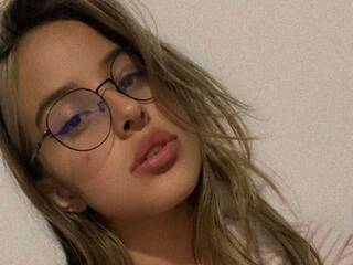 Erotični video klepet NikolleWinner