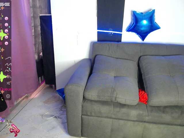 Oddajajo posnetke zaslona VERONIK_XOXO