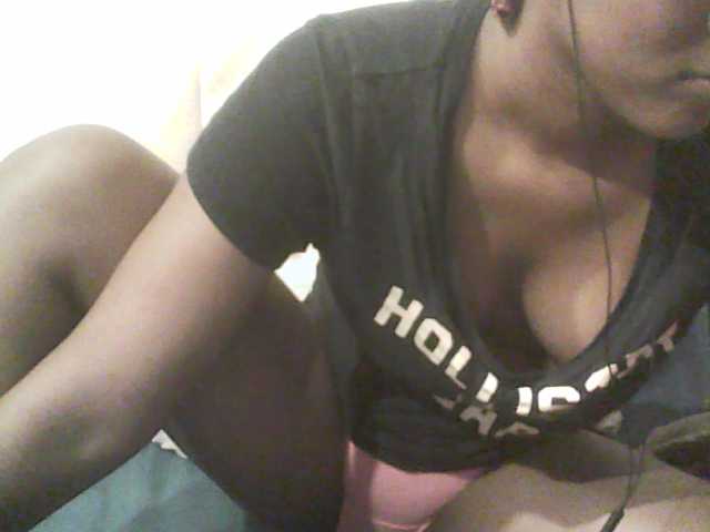 Oddajajo posnetke zaslona Noums