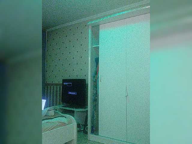 Oddajajo posnetke zaslona Olia-la
