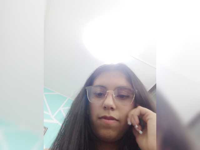 Oddajajo posnetke zaslona PAMELAMORT