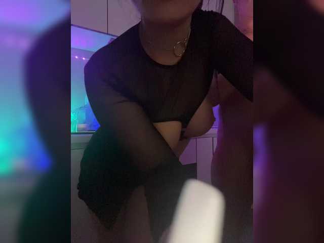 Oddajajo posnetke zaslona CrazySex601