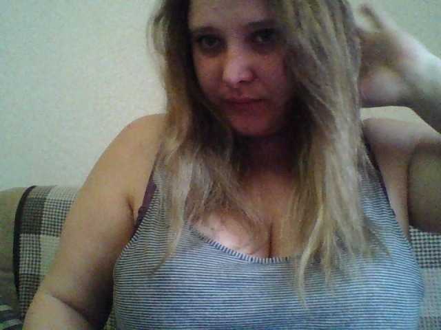 Oddajajo posnetke zaslona ParisMimi