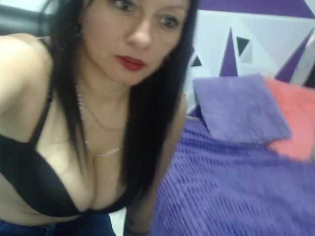 Oddajajo posnetke zaslona Paula-Smith