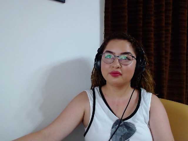 Oddajajo posnetke zaslona PaulaAlvares