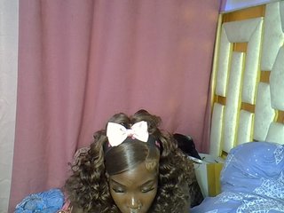 Erotični video klepet Petitelunar