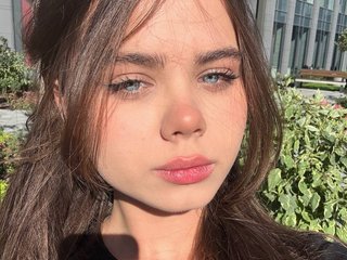 Erotični video klepet PinkiRay