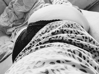 Erotični video klepet Pirozhenkaa