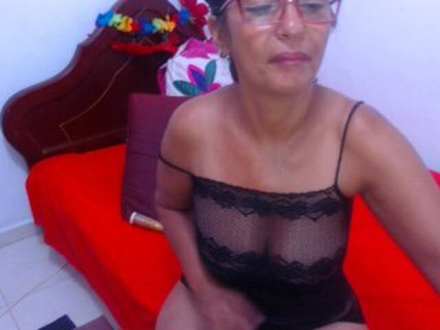 Oddajajo posnetke zaslona POCAJONTASTIT