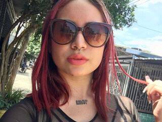 Erotični video klepet poly-pocket