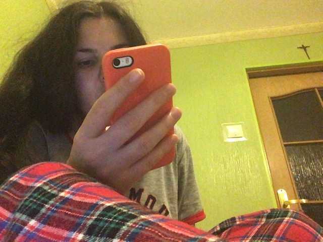 Oddajajo posnetke zaslona Ponchikt