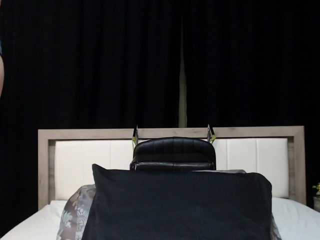 Oddajajo posnetke zaslona PonyyTails