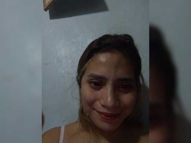 Oddajajo posnetke zaslona PrettyAsianLover