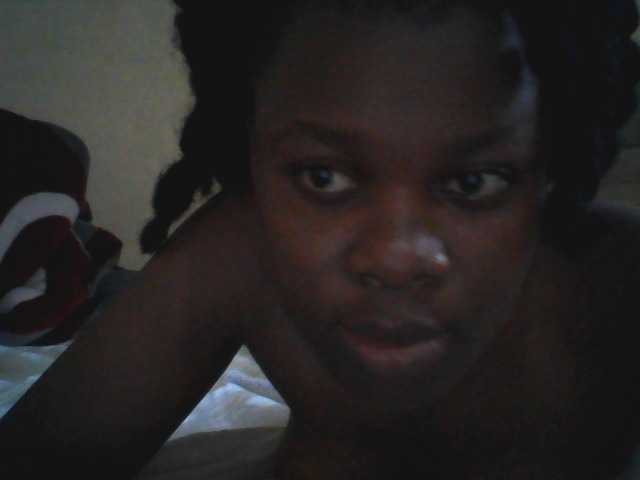 Oddajajo posnetke zaslona Prettychick