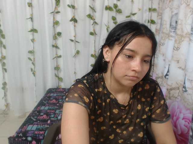 Oddajajo posnetke zaslona prettycutee