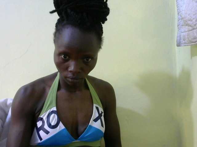 Oddajajo posnetke zaslona Prettyebony2