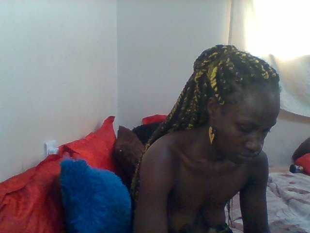 Oddajajo posnetke zaslona Prettygolden