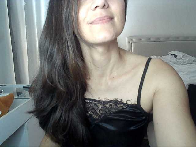 Oddajajo posnetke zaslona prettywomanBR