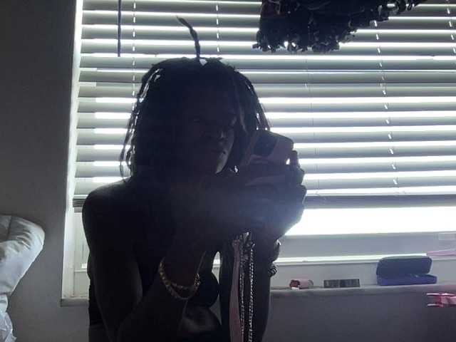 Oddajajo posnetke zaslona pretyprissy