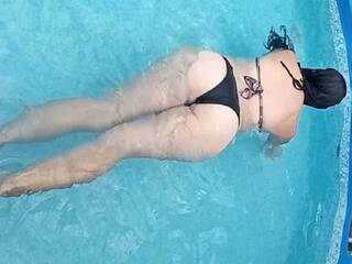 Erotični video klepet PricklyPotion