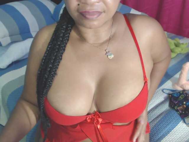 Fotografije anasttasiax #ebony #lovenseON#squirting#any tips make me happy goal.333 welcome