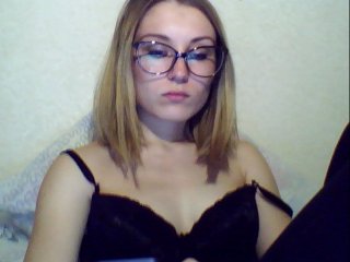 Oddajajo posnetke zaslona ASMRGIRL
