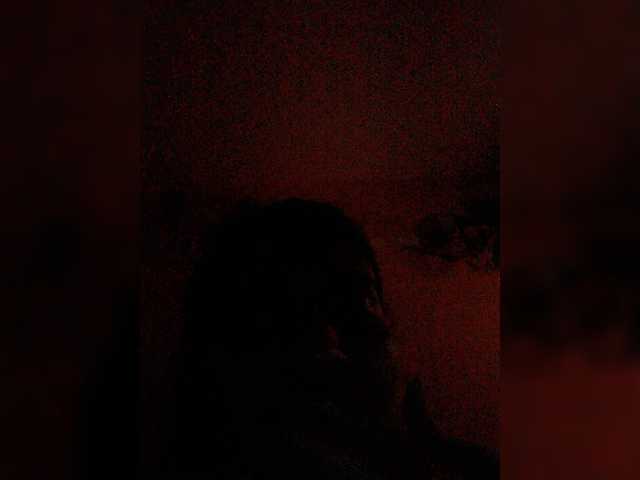 Oddajajo posnetke zaslona queenbabybu