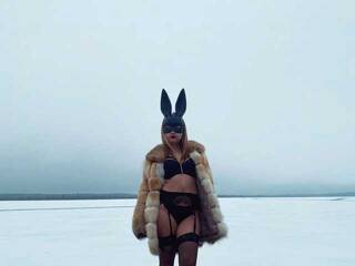 Erotični video klepet Rabbit-oops