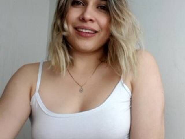 Oddajajo posnetke zaslona RaquelForner