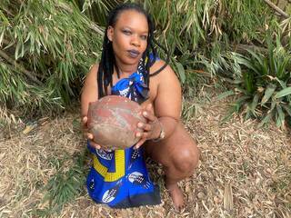 Erotični video klepet RatchetBooty