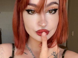 Erotični video klepet RayniraJones